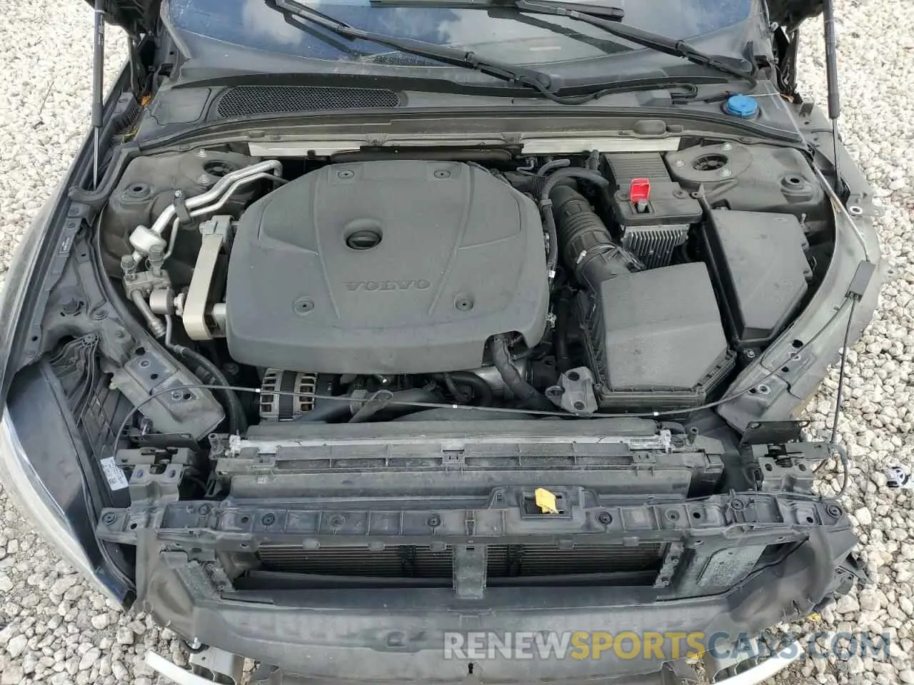 11 Photograph of a damaged car 7JRA22TK2LG063928 VOLVO S60 2020