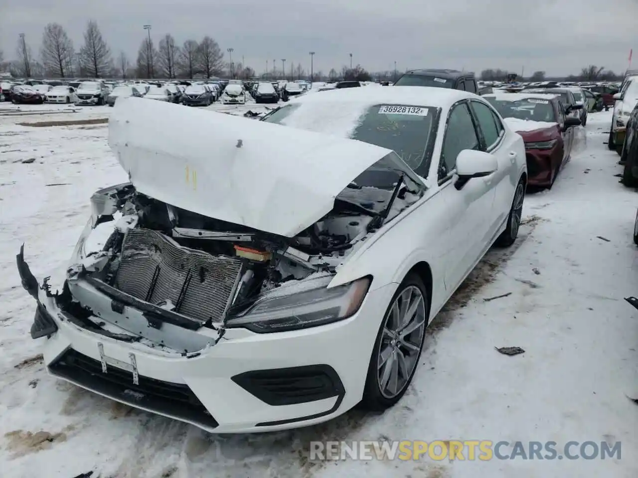 2 Photograph of a damaged car 7JRA22TK2LG067946 VOLVO S60 2020