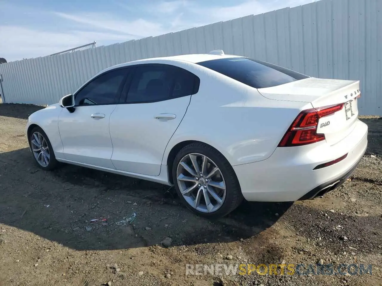 2 Photograph of a damaged car 7JRA22TK4LG065924 VOLVO S60 2020