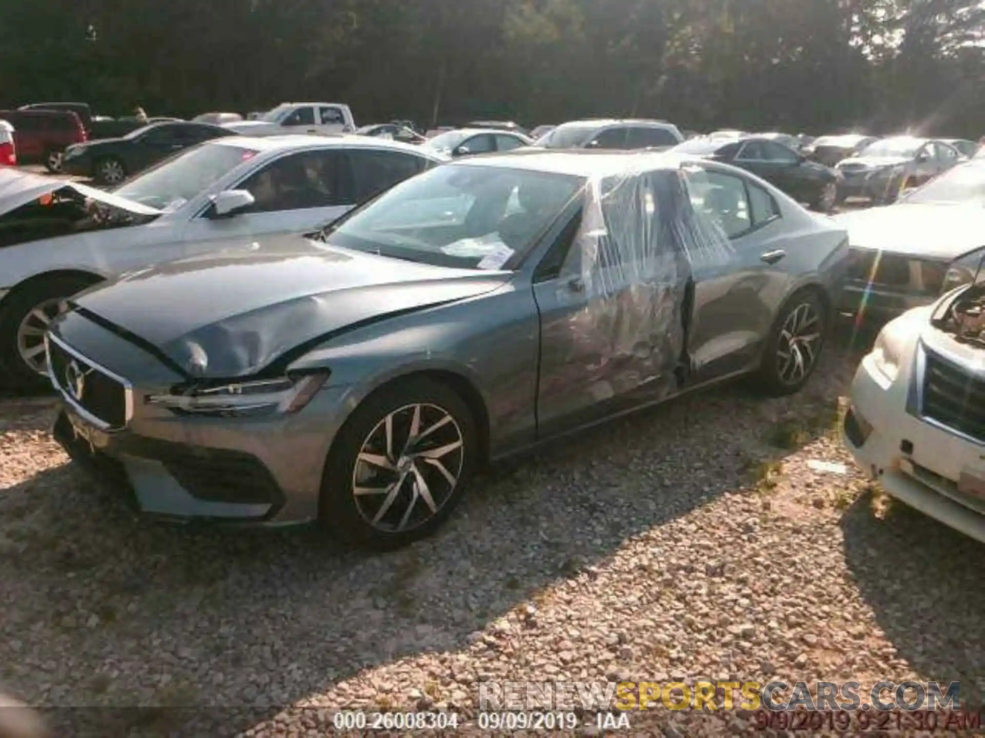 1 Photograph of a damaged car 7JRA22TK6LG033685 VOLVO S60 2020