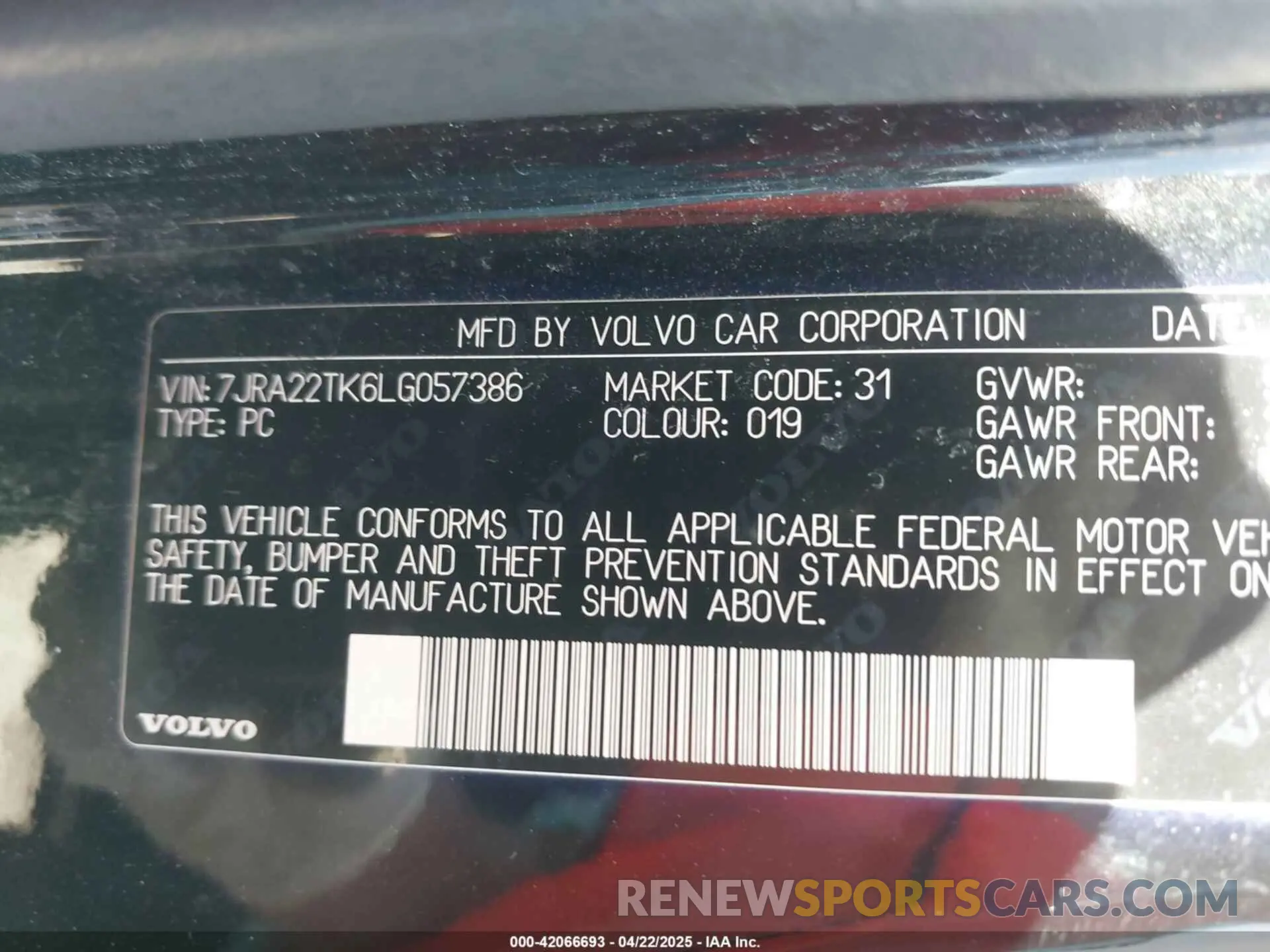 9 Photograph of a damaged car 7JRA22TK6LG057386 VOLVO S60 2020