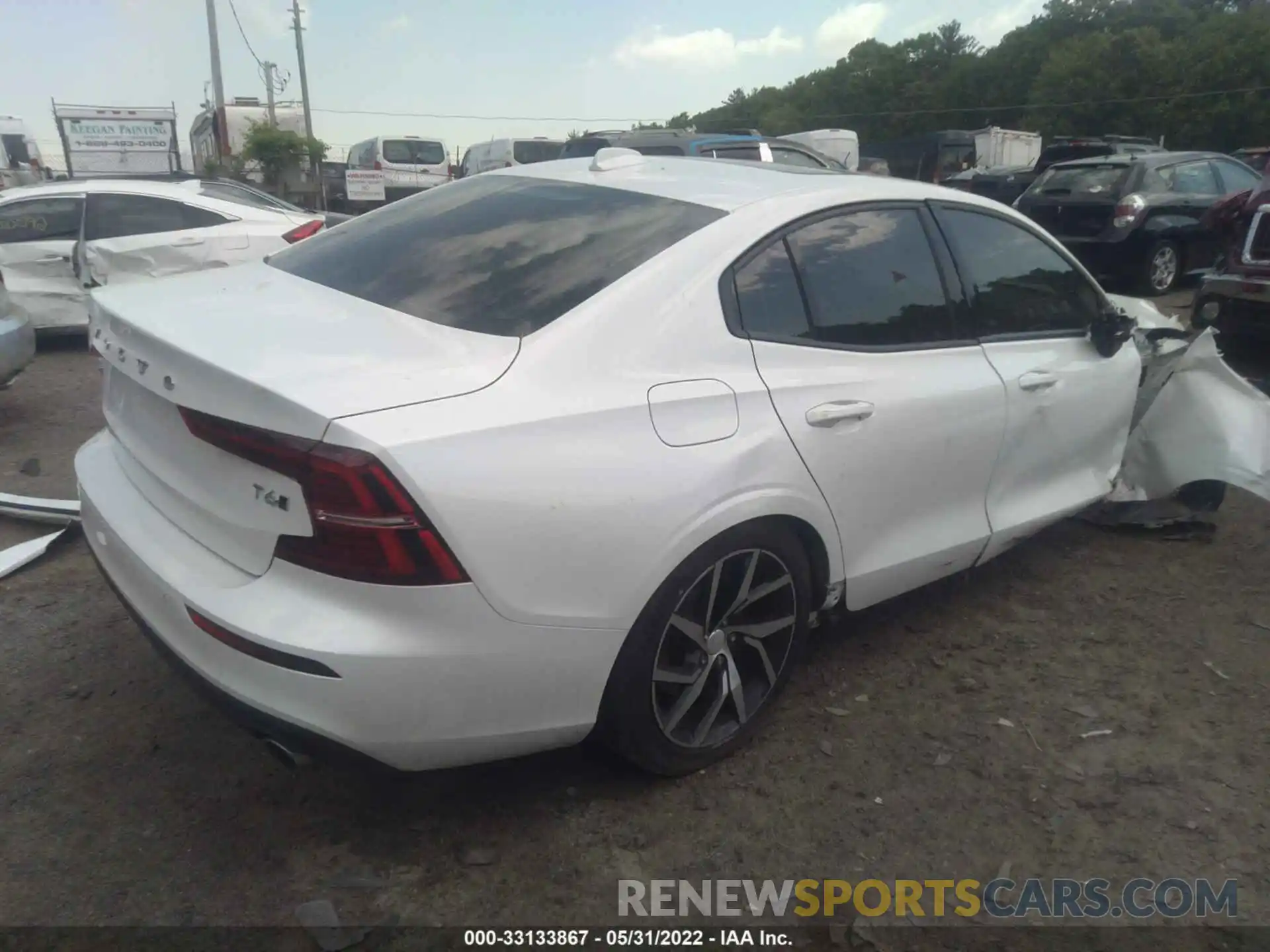 4 Photograph of a damaged car 7JRA22TK6LG063253 VOLVO S60 2020