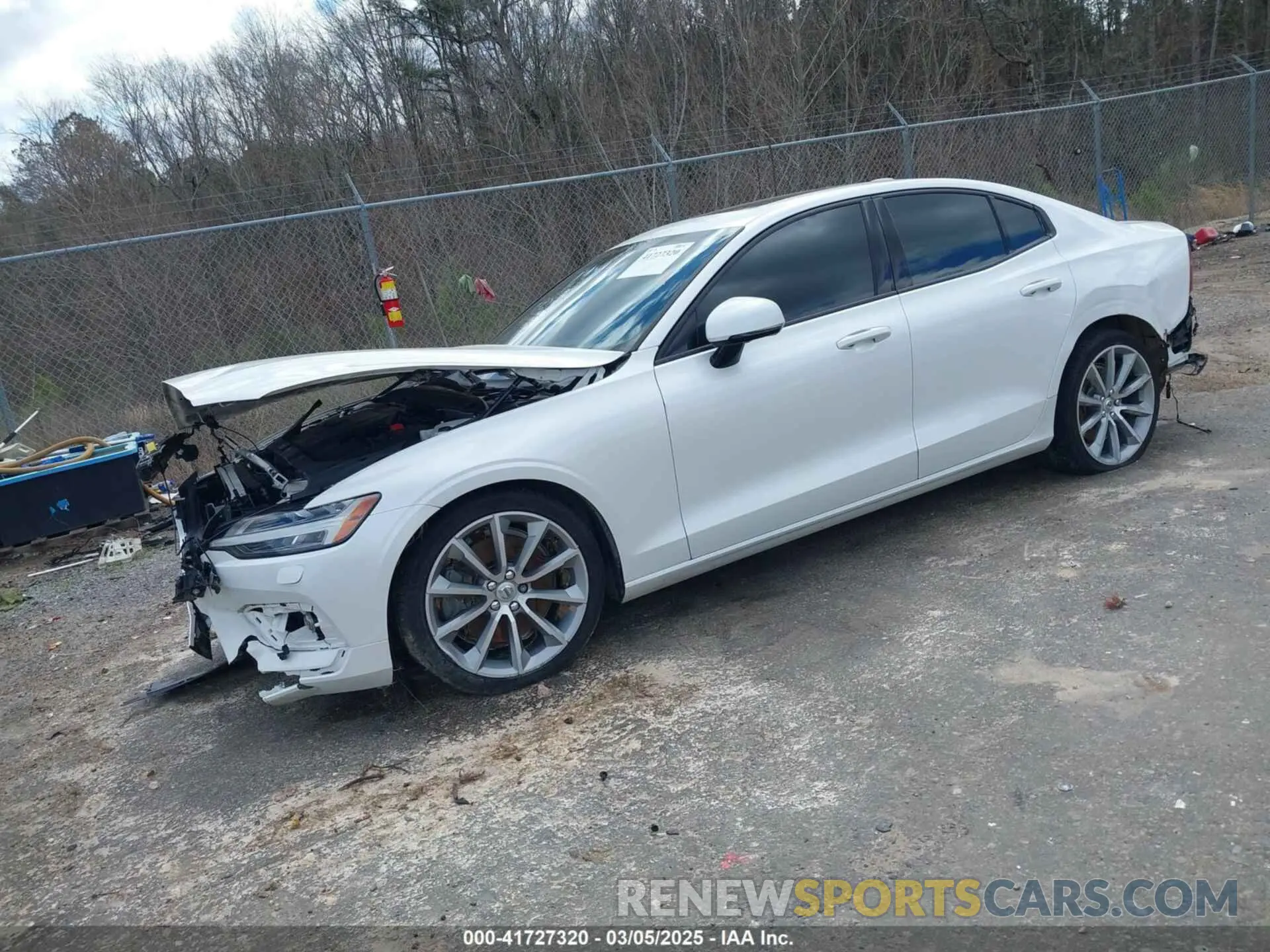 2 Photograph of a damaged car 7JRA22TK7LG057607 VOLVO S60 2020