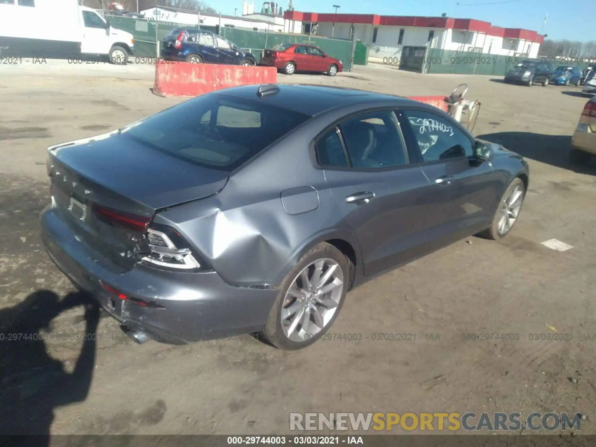 4 Photograph of a damaged car 7JRA22TK8LG036006 VOLVO S60 2020