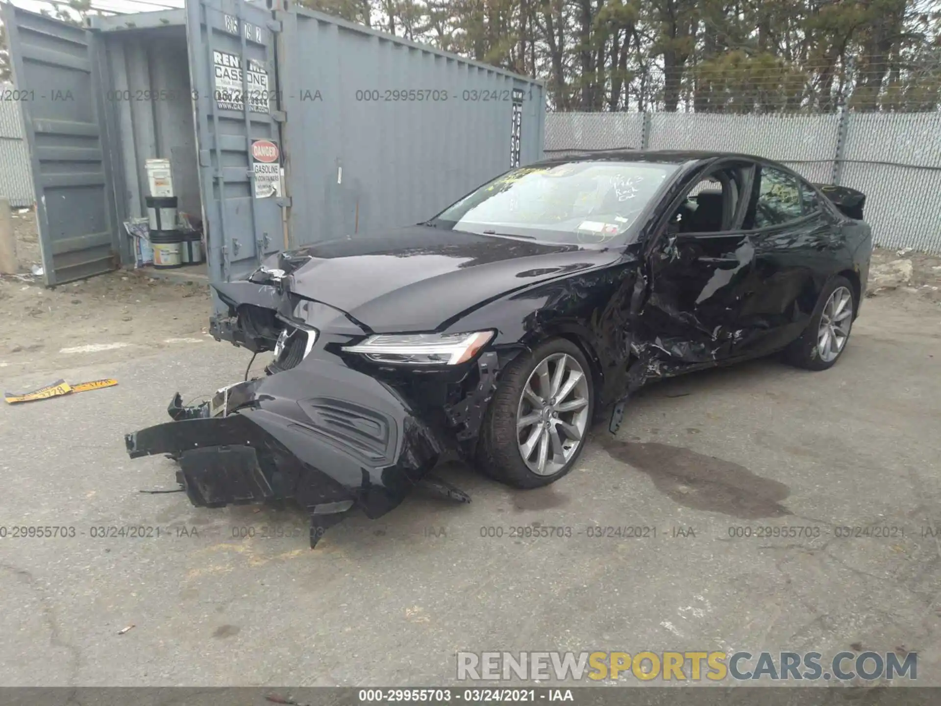 6 Photograph of a damaged car 7JRA22TKXLG038730 VOLVO S60 2020