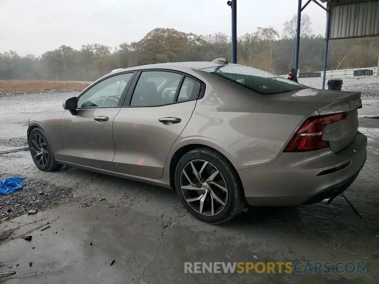 2 Photograph of a damaged car 7JRA22TKXLG047119 VOLVO S60 2020