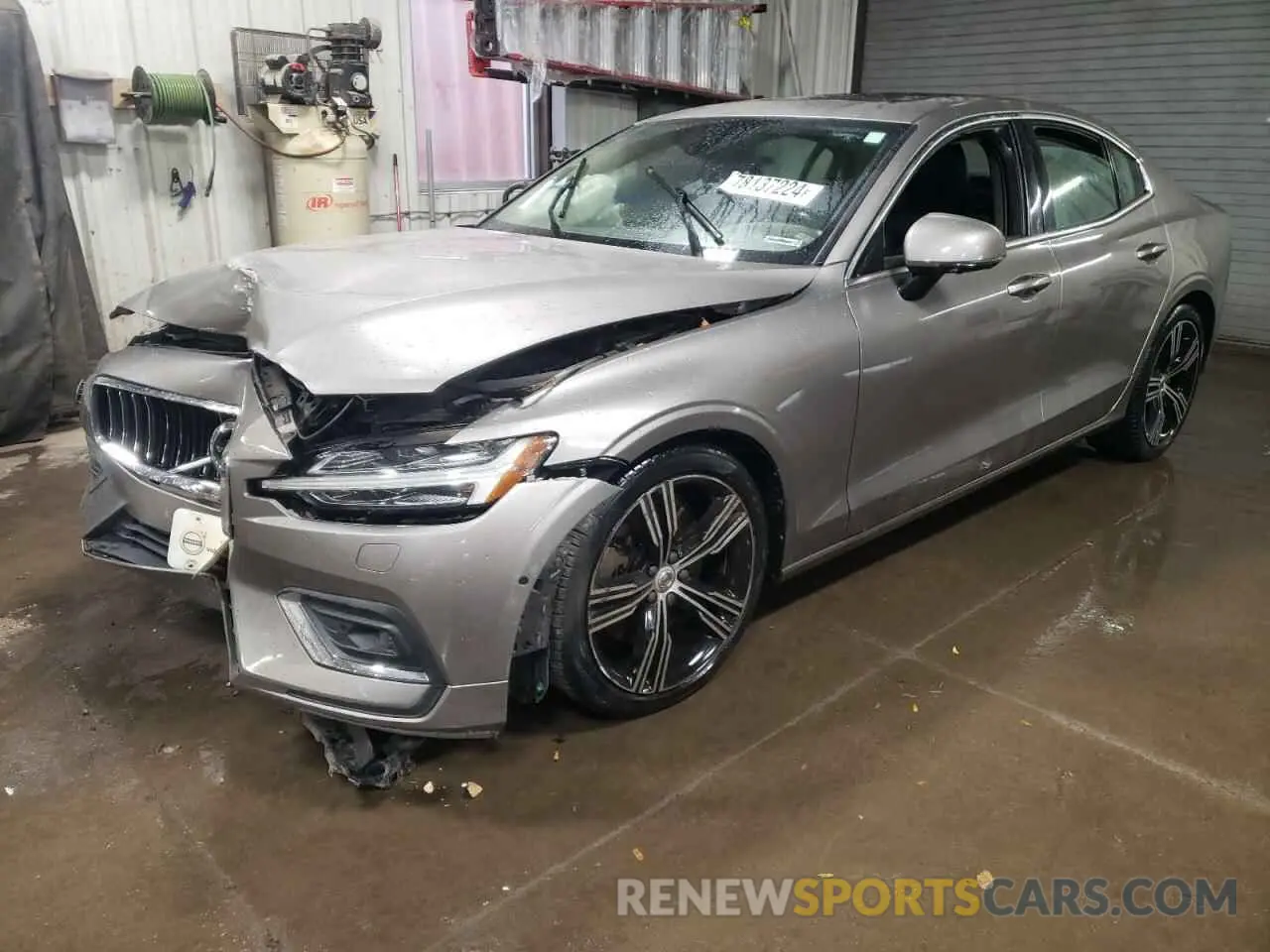 1 Photograph of a damaged car 7JRA22TL0LG030516 VOLVO S60 2020
