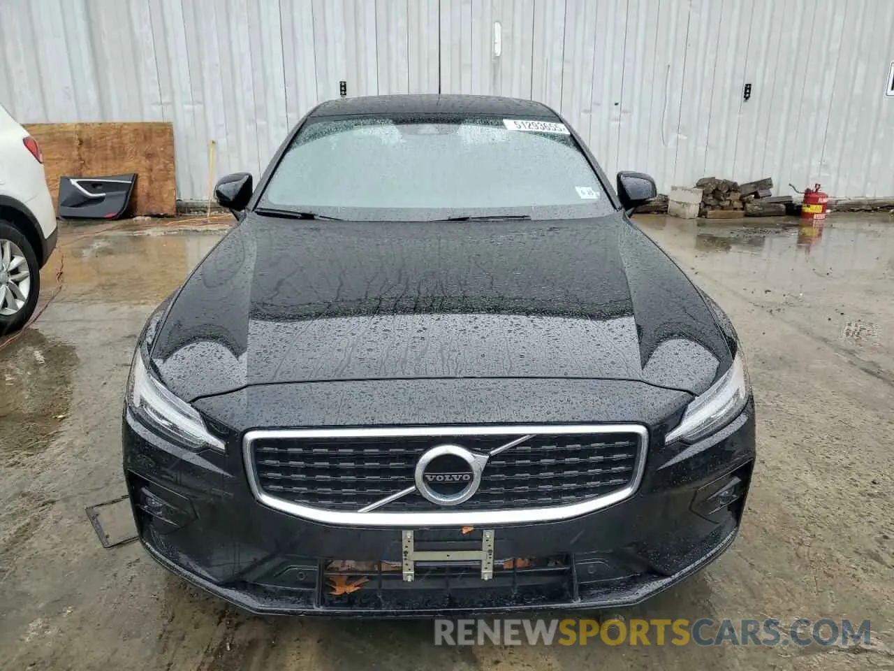 5 Photograph of a damaged car 7JRA22TM3LG067617 VOLVO S60 2020