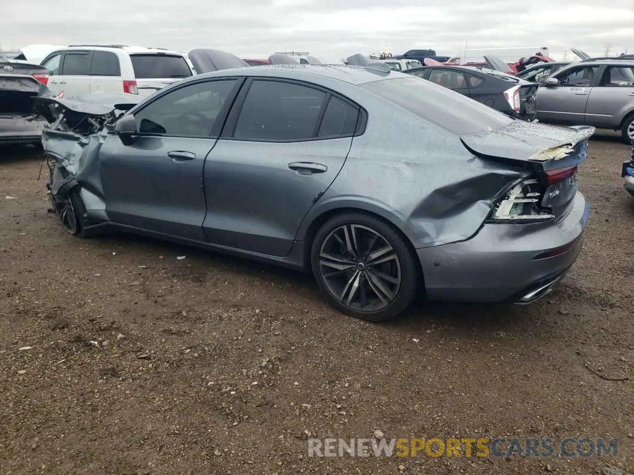 2 Photograph of a damaged car 7JRA22TM4LG032424 VOLVO S60 2020