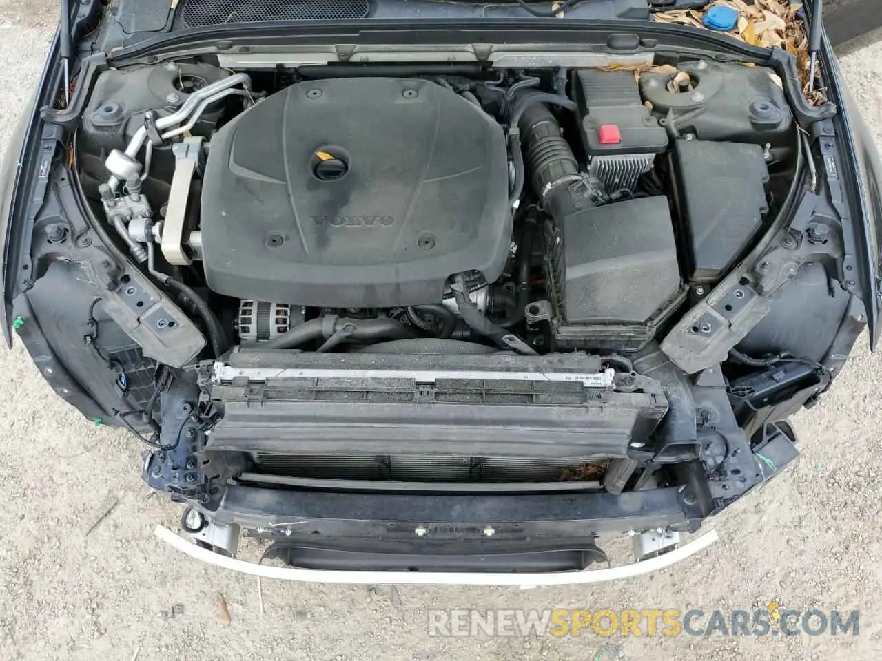 13 Photograph of a damaged car 7JRA22TM8LG037450 VOLVO S60 2020