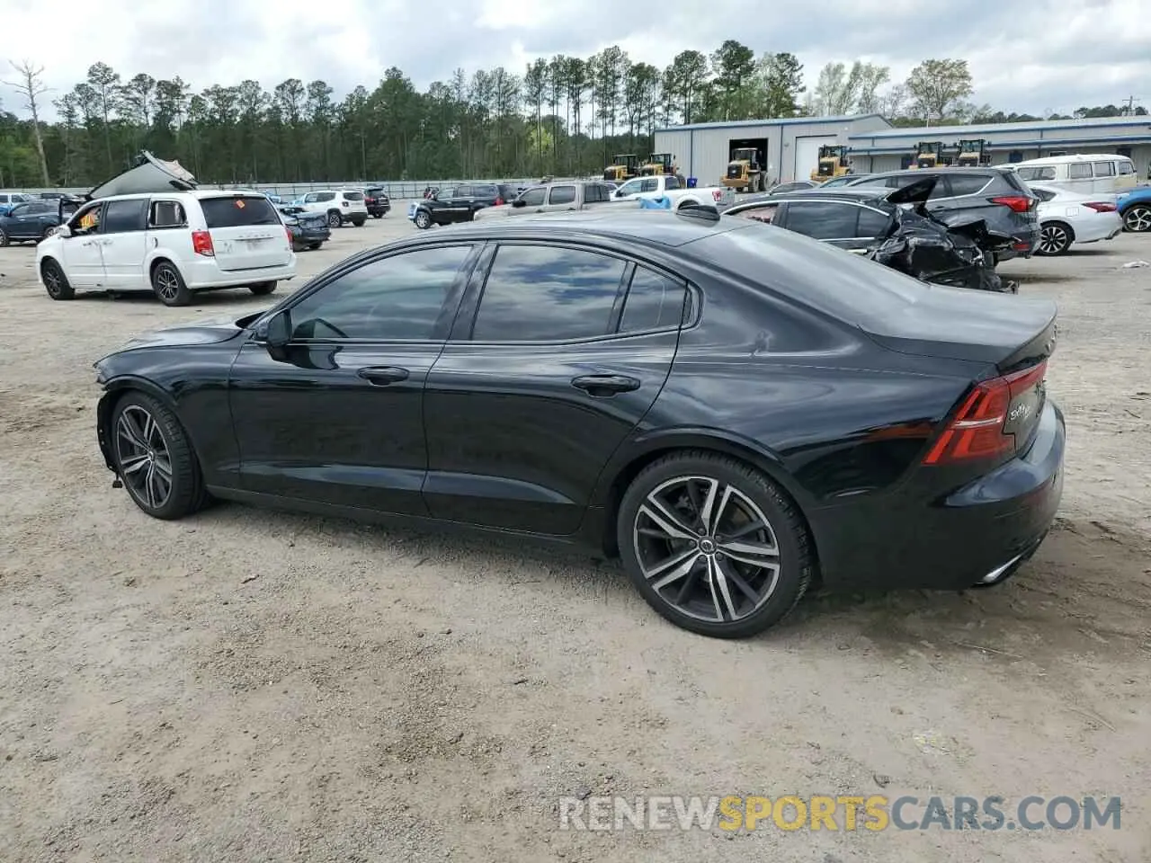 2 Photograph of a damaged car 7JRA22TM8LG037450 VOLVO S60 2020