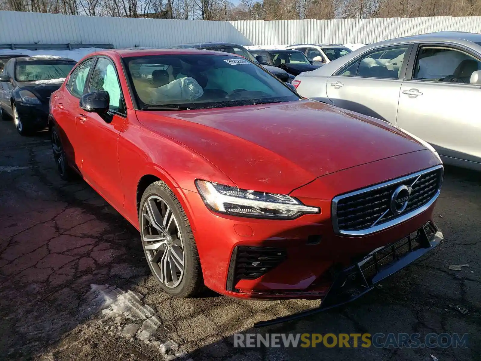 1 Photograph of a damaged car 7JRBR0FMXL6056808 VOLVO S60 2020