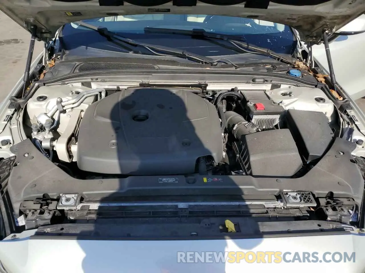 11 Photograph of a damaged car 7JR102FK0MG092492 VOLVO S60 2021