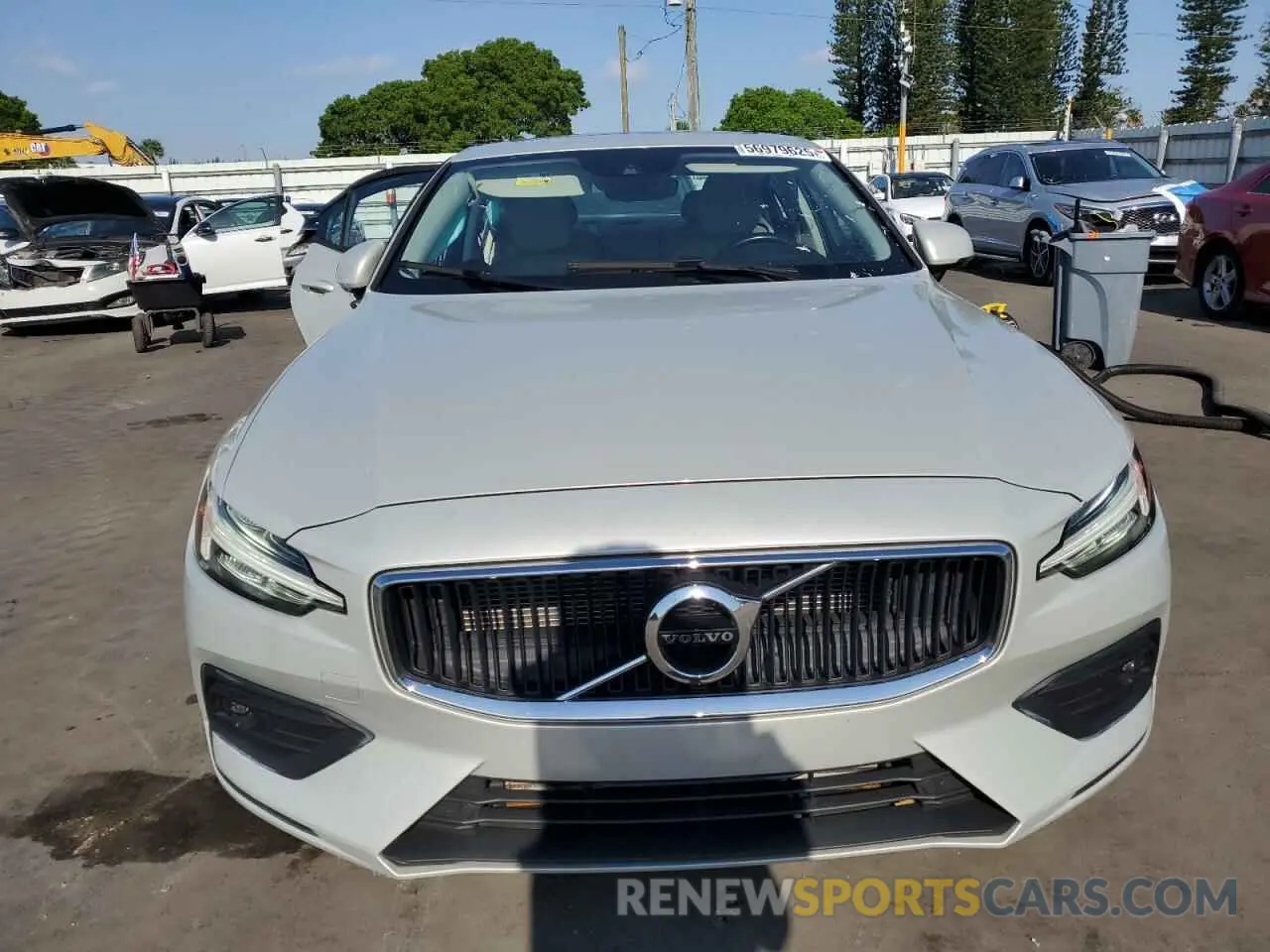 5 Photograph of a damaged car 7JR102FK0MG092492 VOLVO S60 2021
