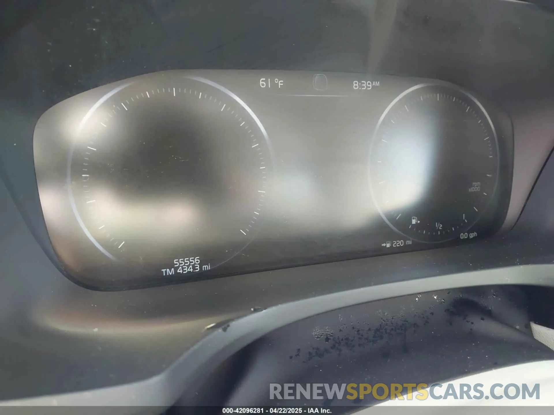 7 Photograph of a damaged car 7JR102FK0MG093996 VOLVO S60 2021