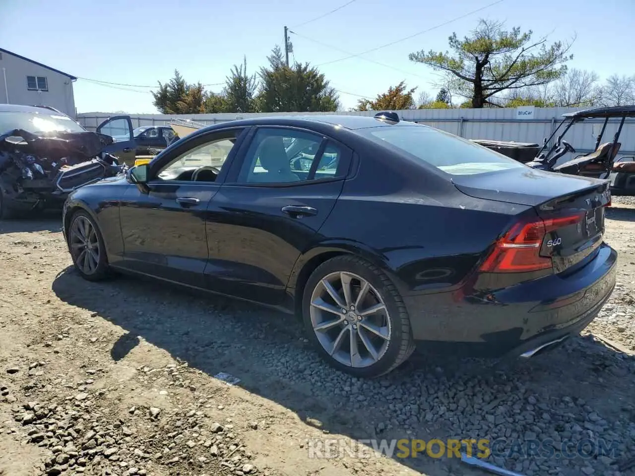 2 Photograph of a damaged car 7JR102FK1MG080612 VOLVO S60 2021