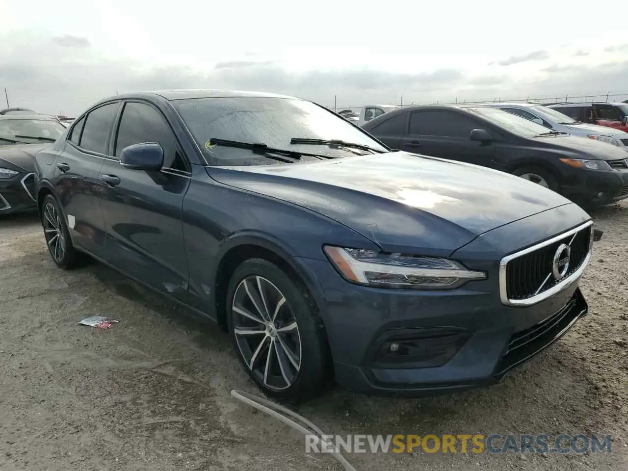 4 Photograph of a damaged car 7JR102FK3MG093653 VOLVO S60 2021