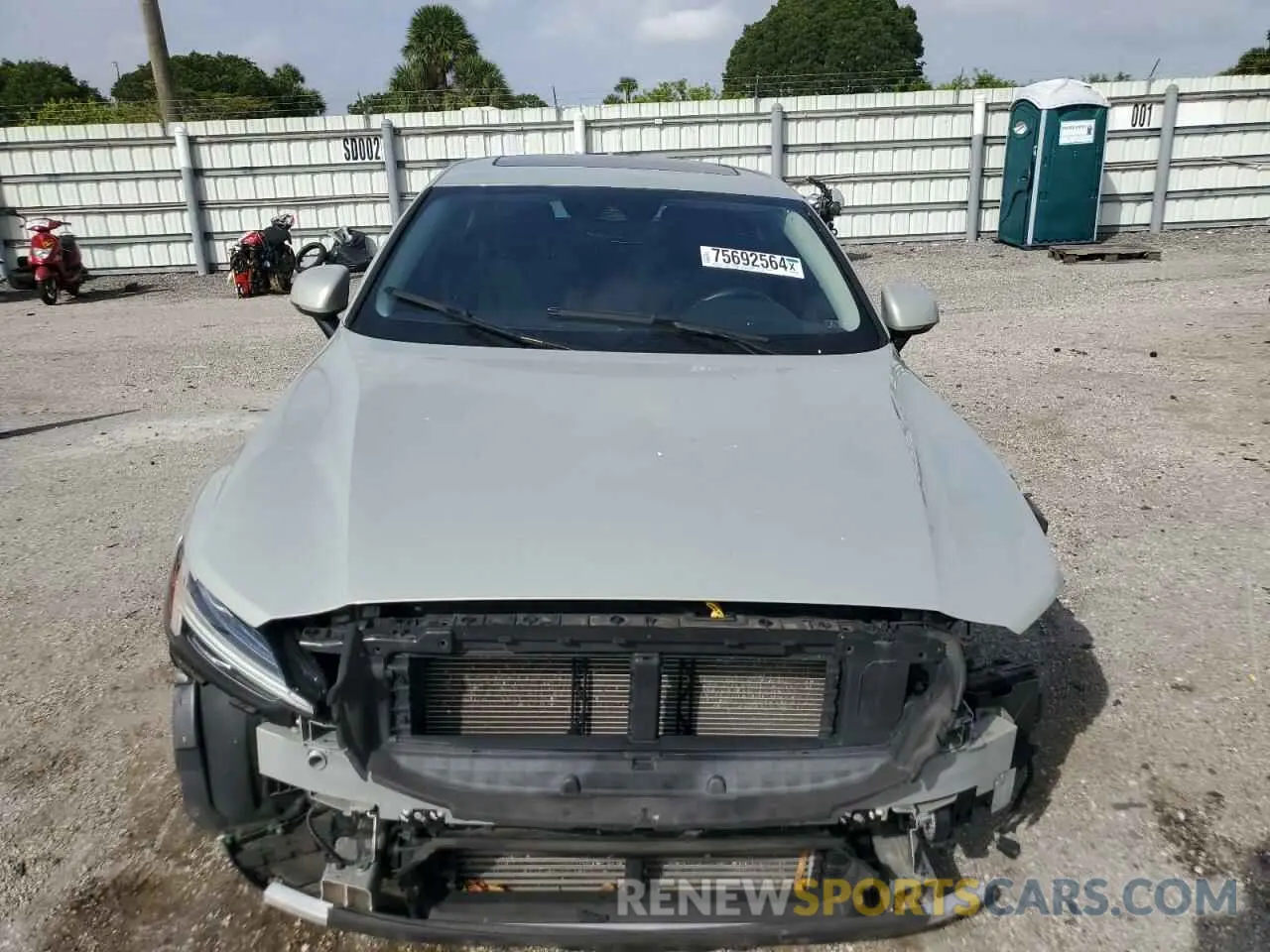 5 Photograph of a damaged car 7JR102FK4MG093760 VOLVO S60 2021
