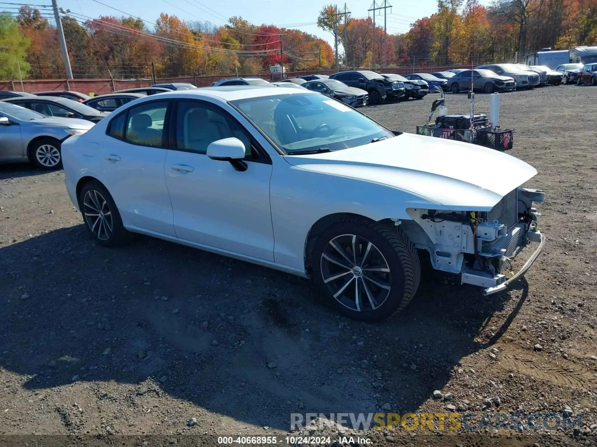 1 Photograph of a damaged car 7JR102FK4MG096321 VOLVO S60 2021