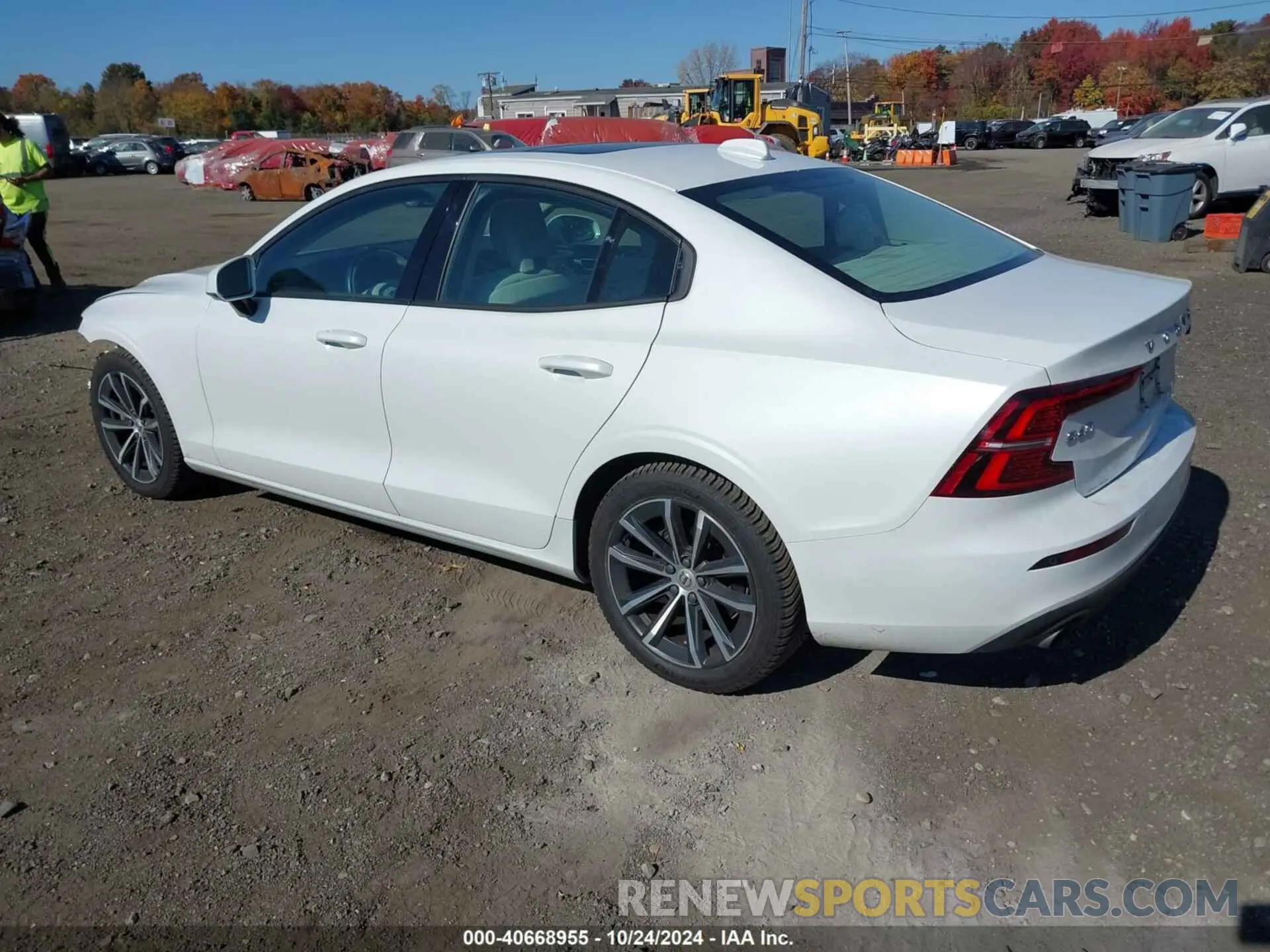 3 Photograph of a damaged car 7JR102FK4MG096321 VOLVO S60 2021