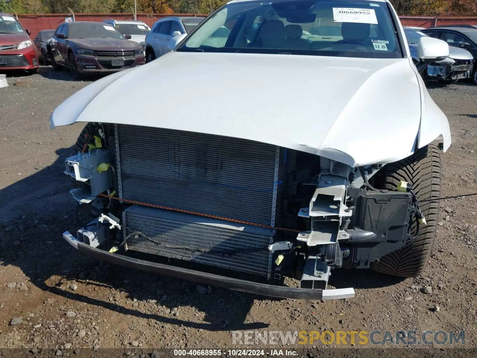 6 Photograph of a damaged car 7JR102FK4MG096321 VOLVO S60 2021