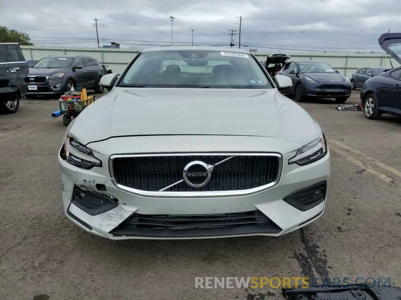 5 Photograph of a damaged car 7JR102FK5MG093492 VOLVO S60 2021