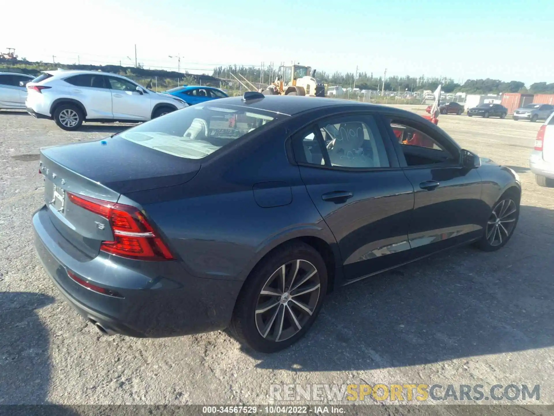 4 Photograph of a damaged car 7JR102FK8MG093969 VOLVO S60 2021