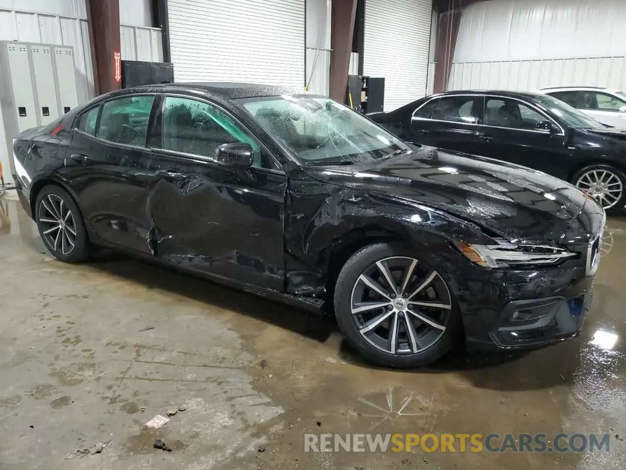4 Photograph of a damaged car 7JR102FK8MG094362 VOLVO S60 2021