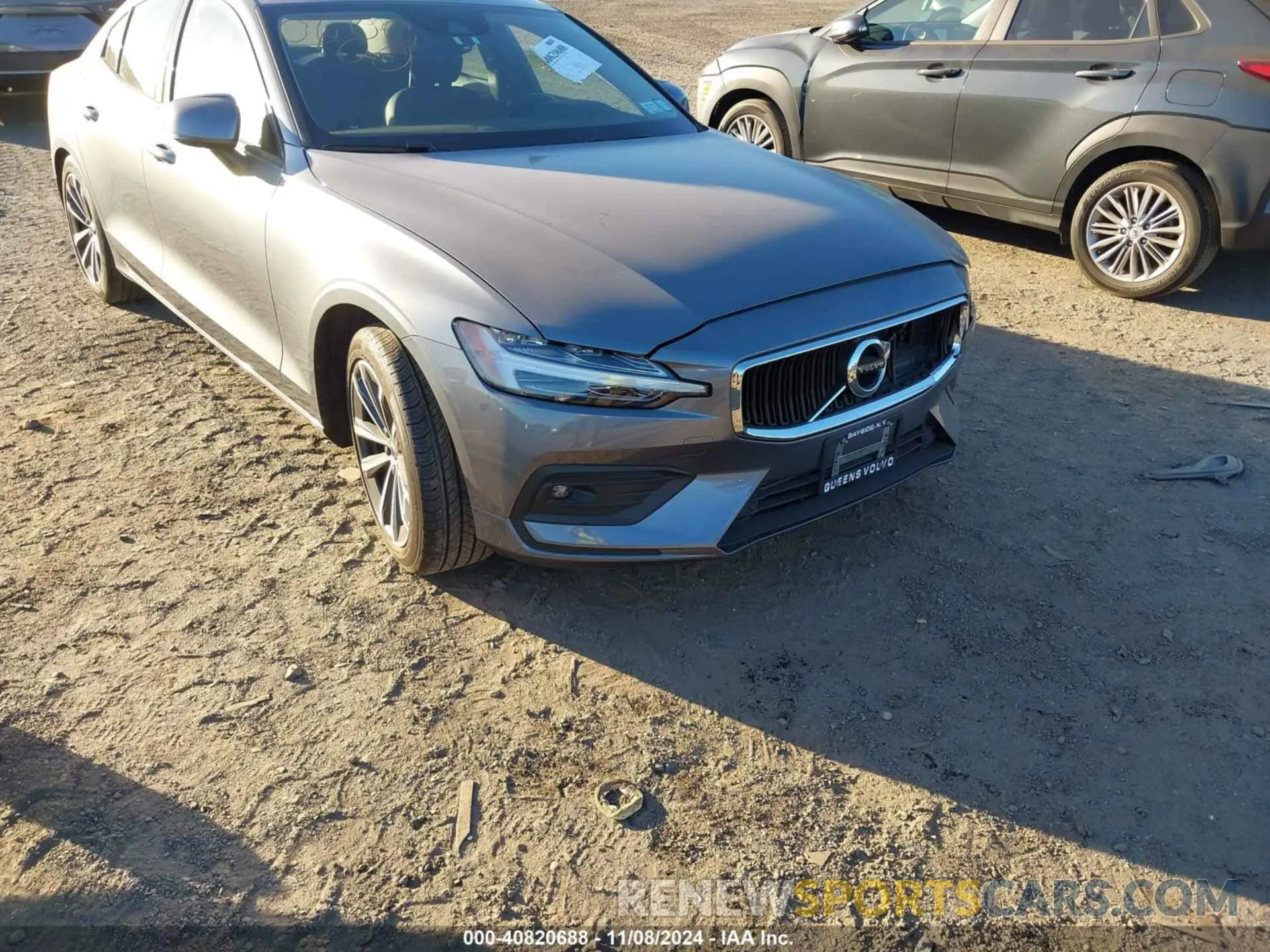1 Photograph of a damaged car 7JR102FK9MG080454 VOLVO S60 2021