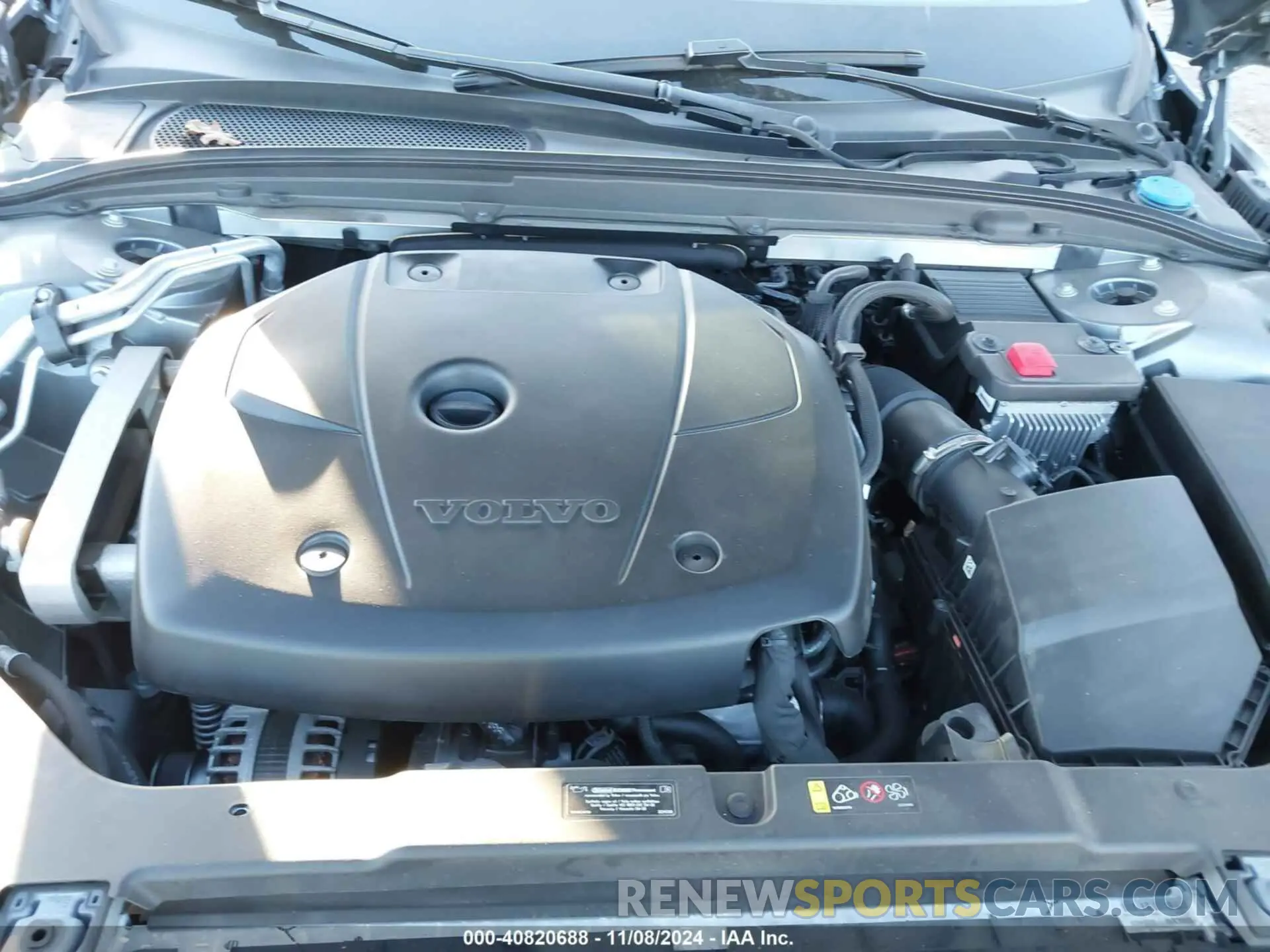 10 Photograph of a damaged car 7JR102FK9MG080454 VOLVO S60 2021