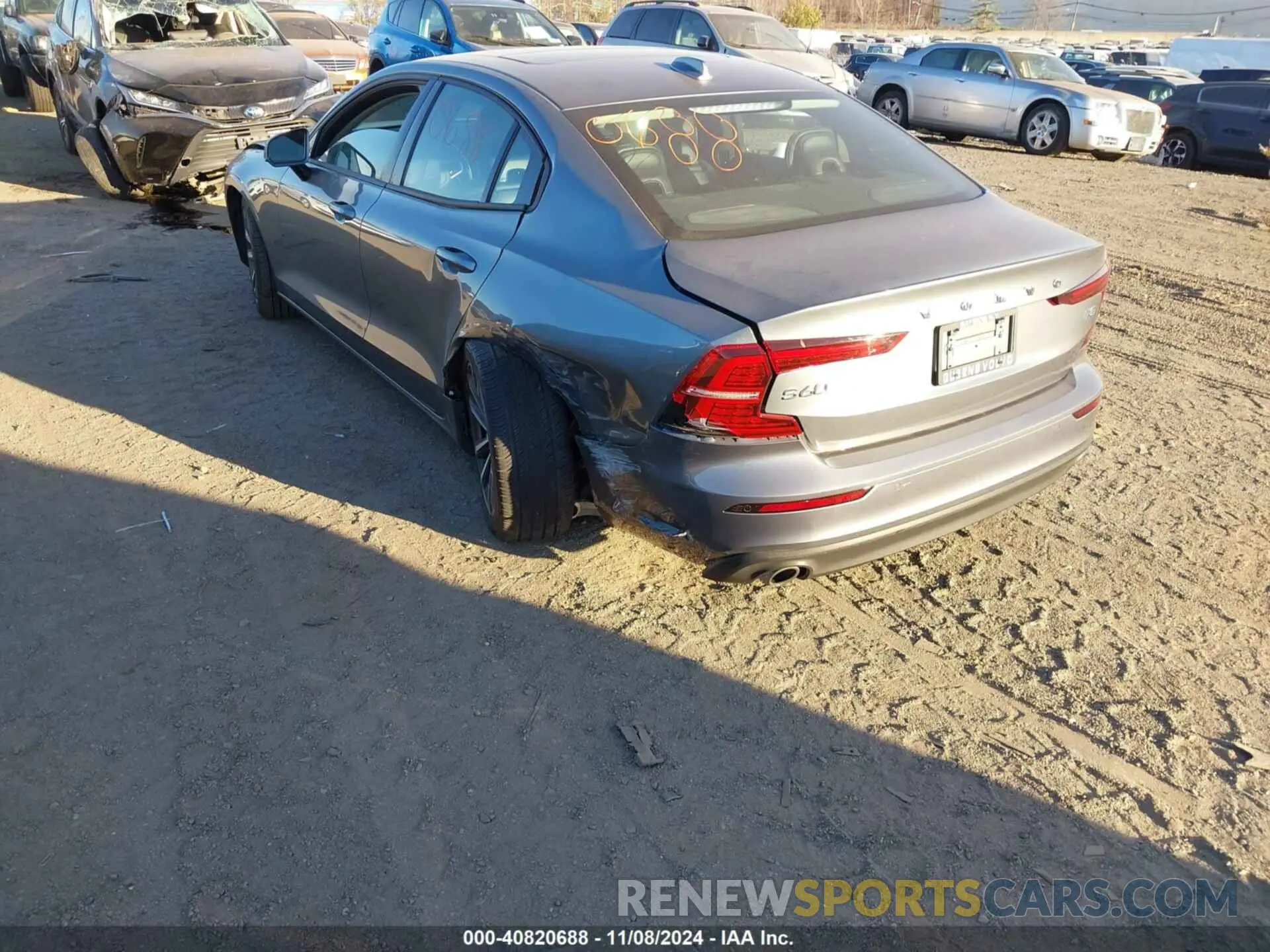 3 Photograph of a damaged car 7JR102FK9MG080454 VOLVO S60 2021