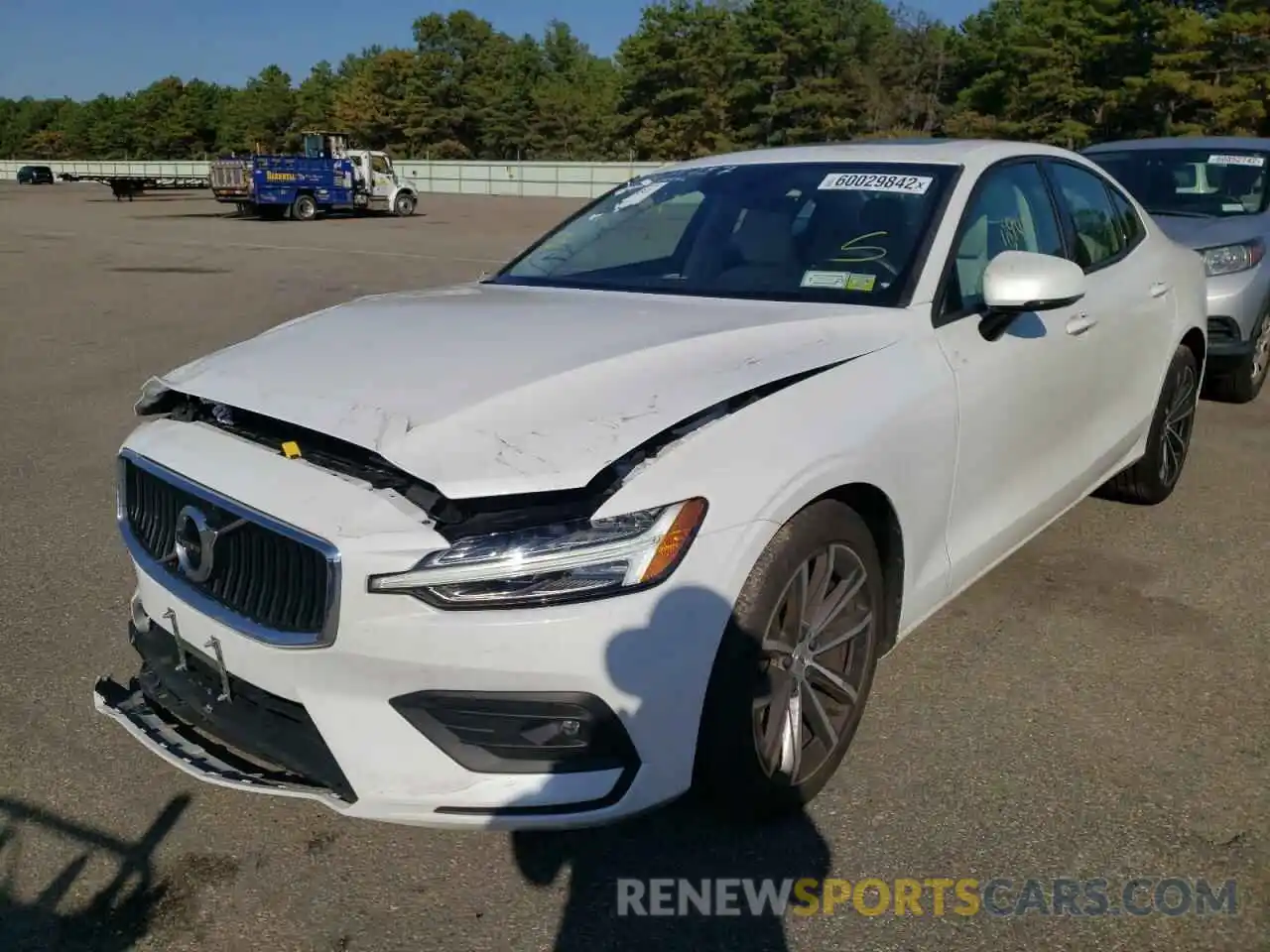 2 Photograph of a damaged car 7JR102FK9MG094063 VOLVO S60 2021