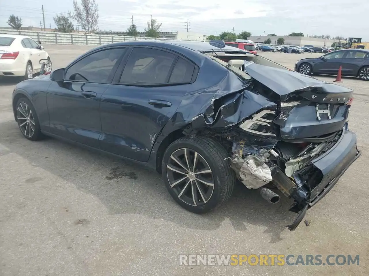 2 Photograph of a damaged car 7JR102FK9MG096704 VOLVO S60 2021