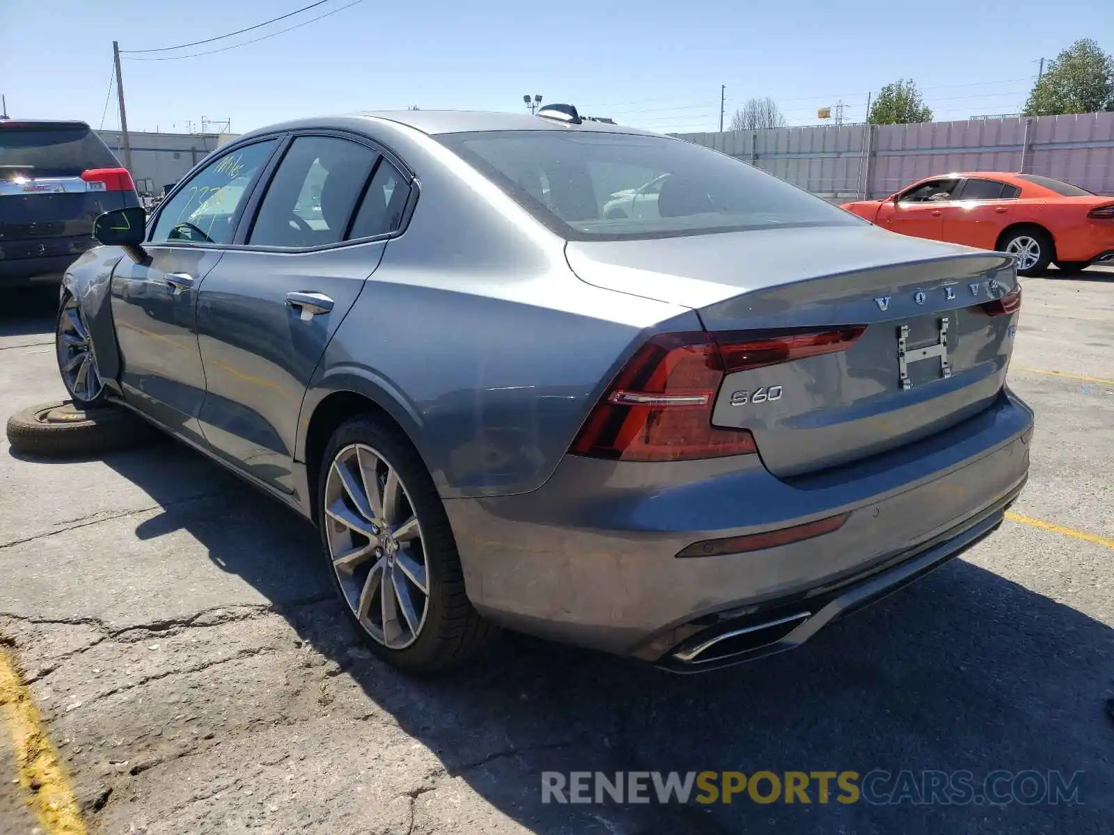 3 Photograph of a damaged car 7JR102FZ5MG118694 VOLVO S60 2021