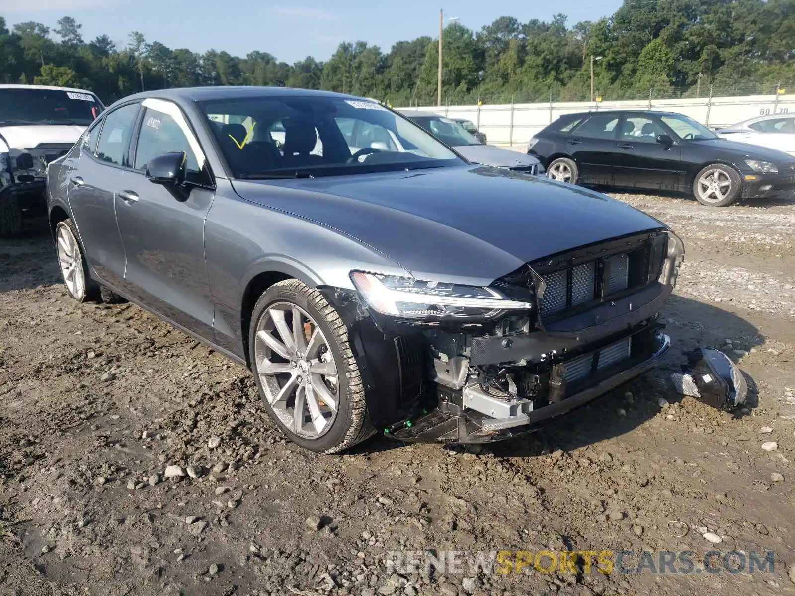 1 Photograph of a damaged car 7JR102FZ5MG123037 VOLVO S60 2021