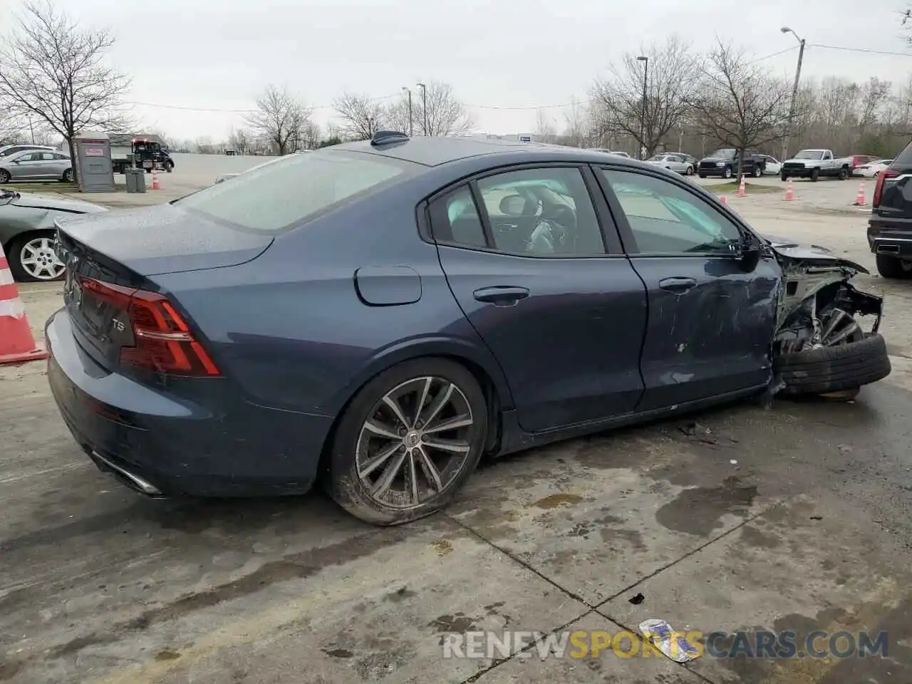 3 Photograph of a damaged car 7JR102FZ6MG118395 VOLVO S60 2021