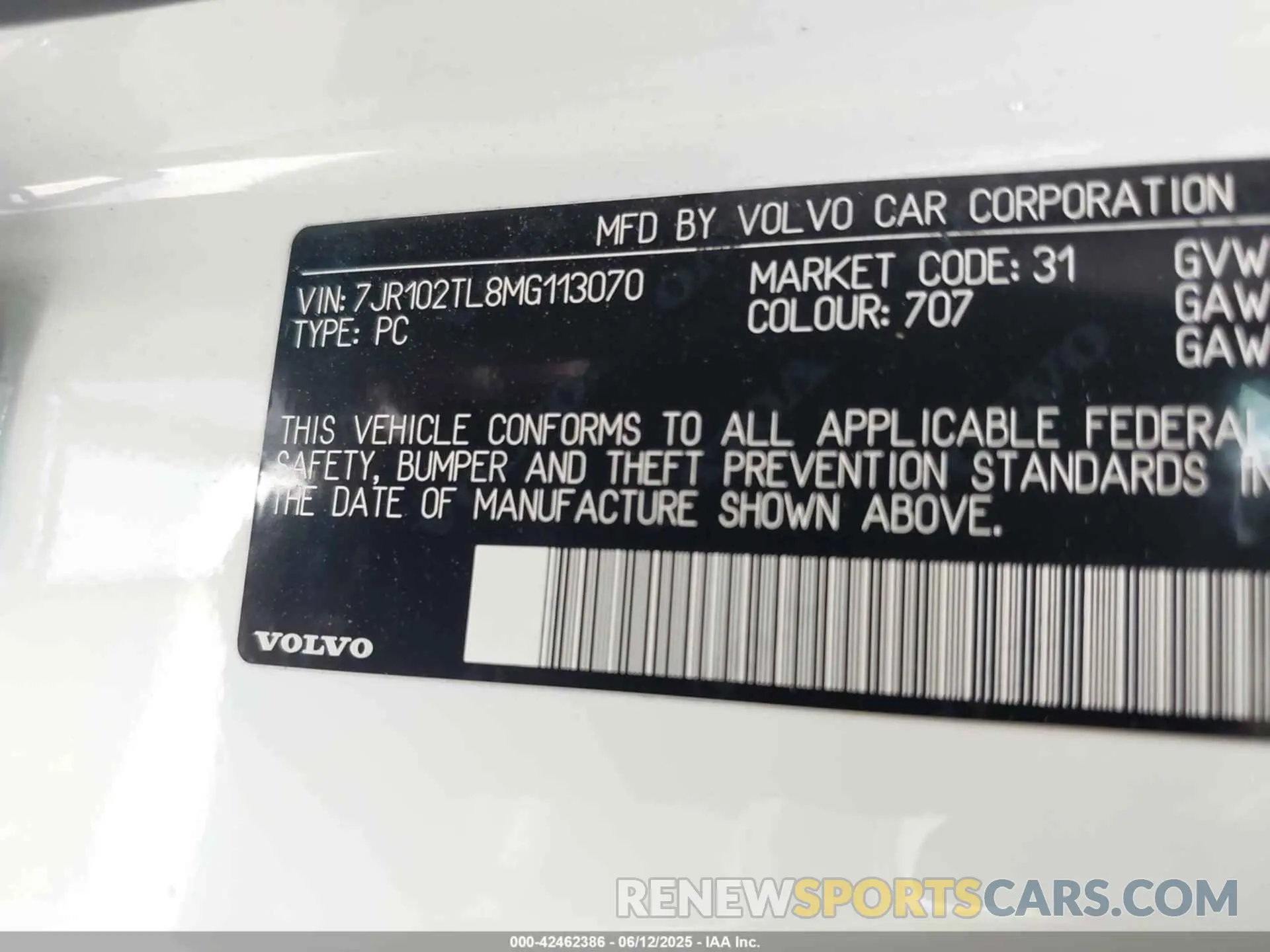 9 Photograph of a damaged car 7JR102TL8MG113070 VOLVO S60 2021