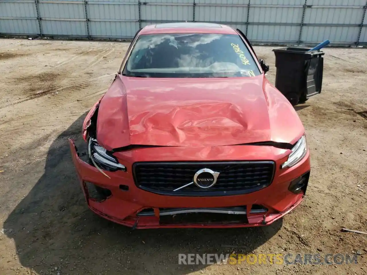 9 Photograph of a damaged car 7JR102TMXMG126704 VOLVO S60 2021