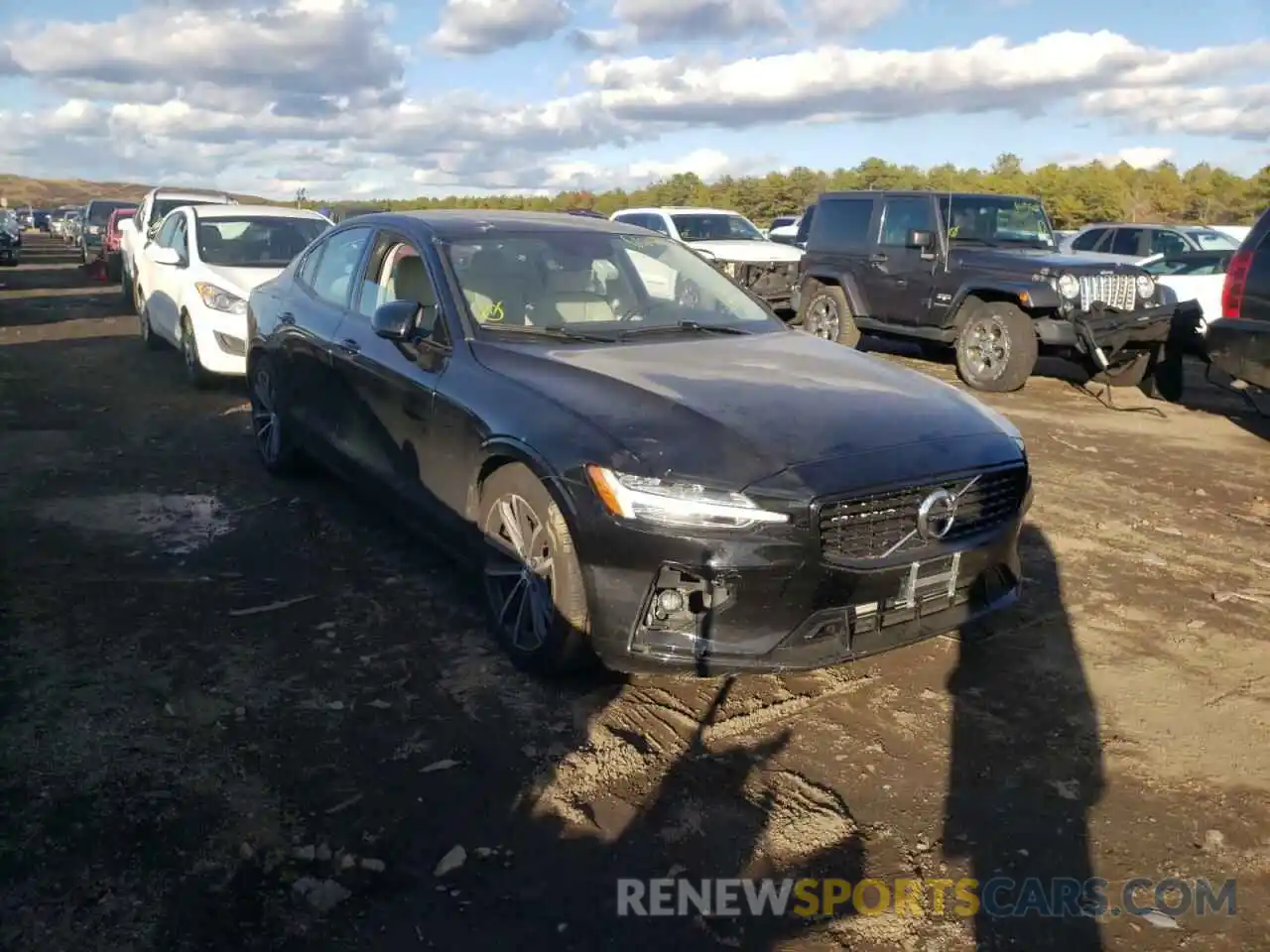 1 Photograph of a damaged car 7JR102TZ4MG108789 VOLVO S60 2021