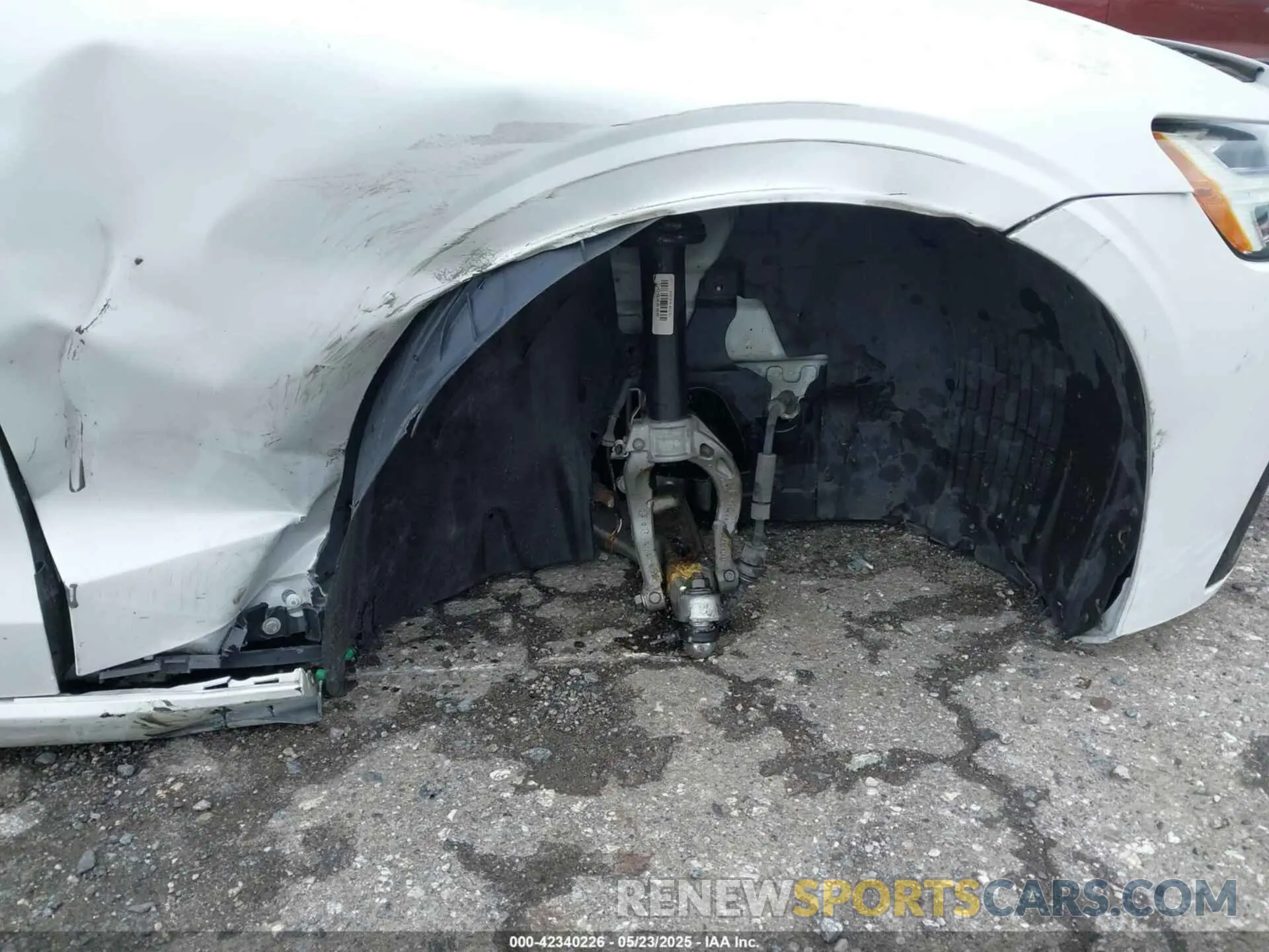 6 Photograph of a damaged car 7JR102TZ4MG117993 VOLVO S60 2021