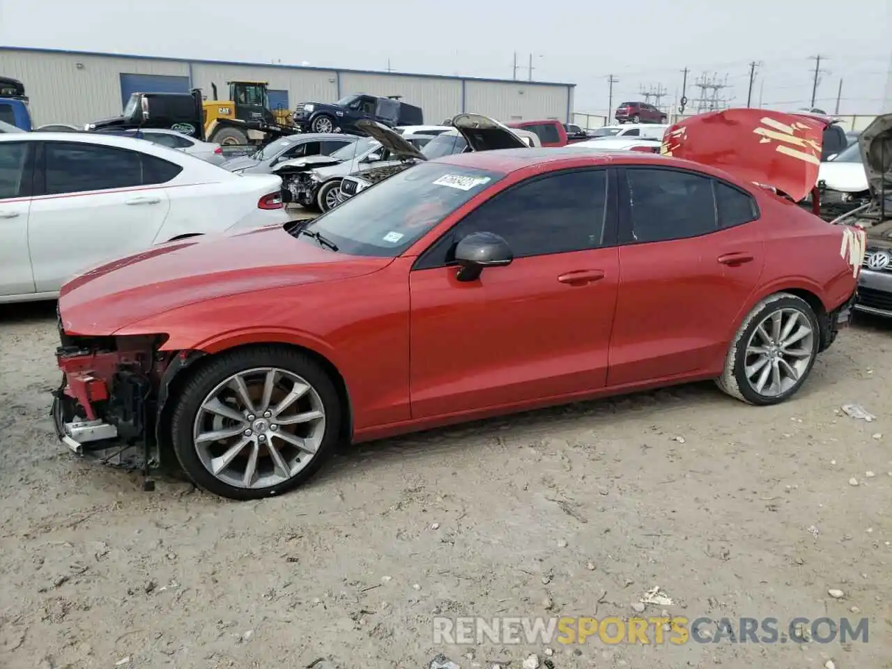 1 Photograph of a damaged car 7JR102TZ6MG109054 VOLVO S60 2021