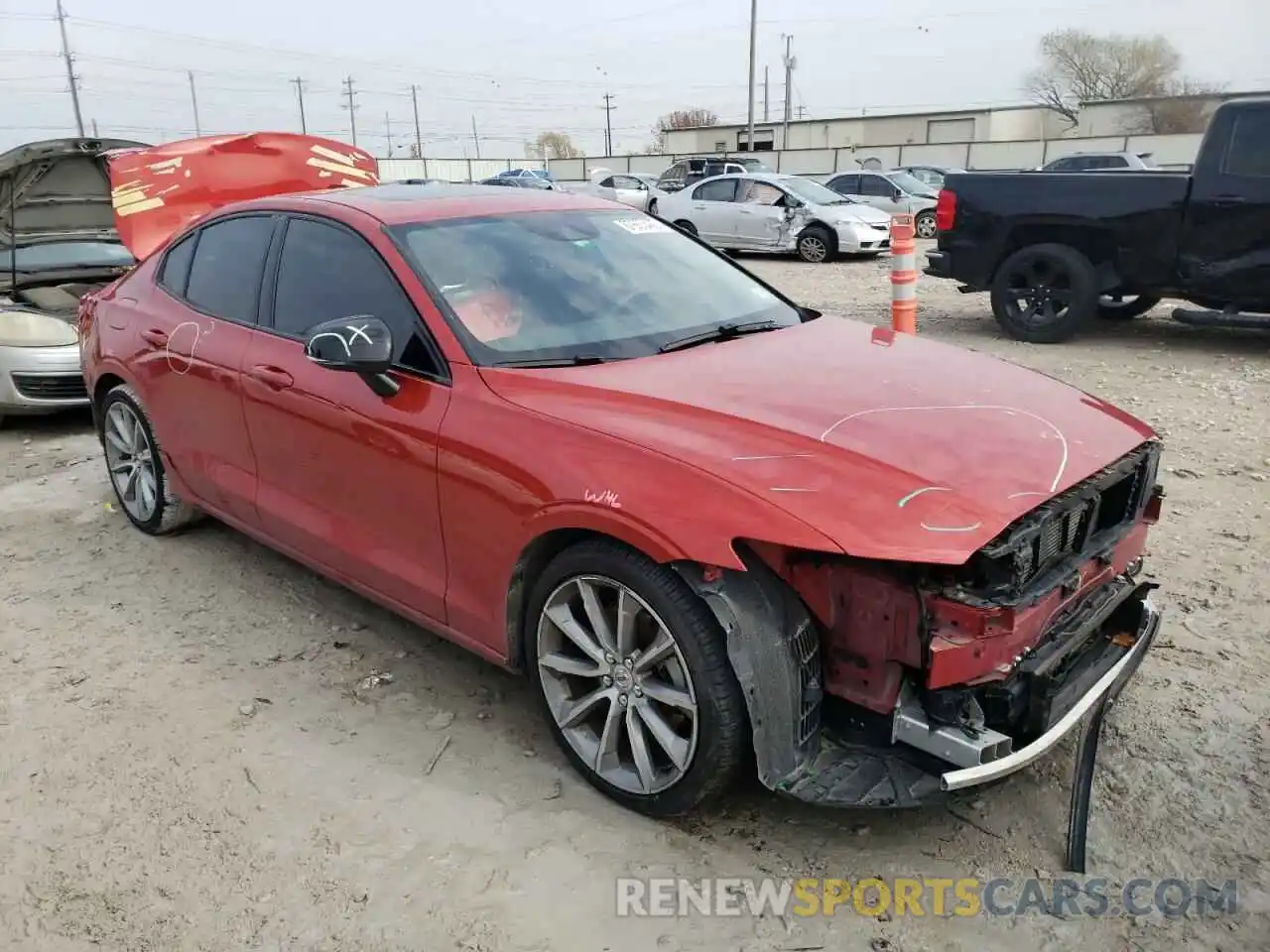 4 Photograph of a damaged car 7JR102TZ6MG109054 VOLVO S60 2021