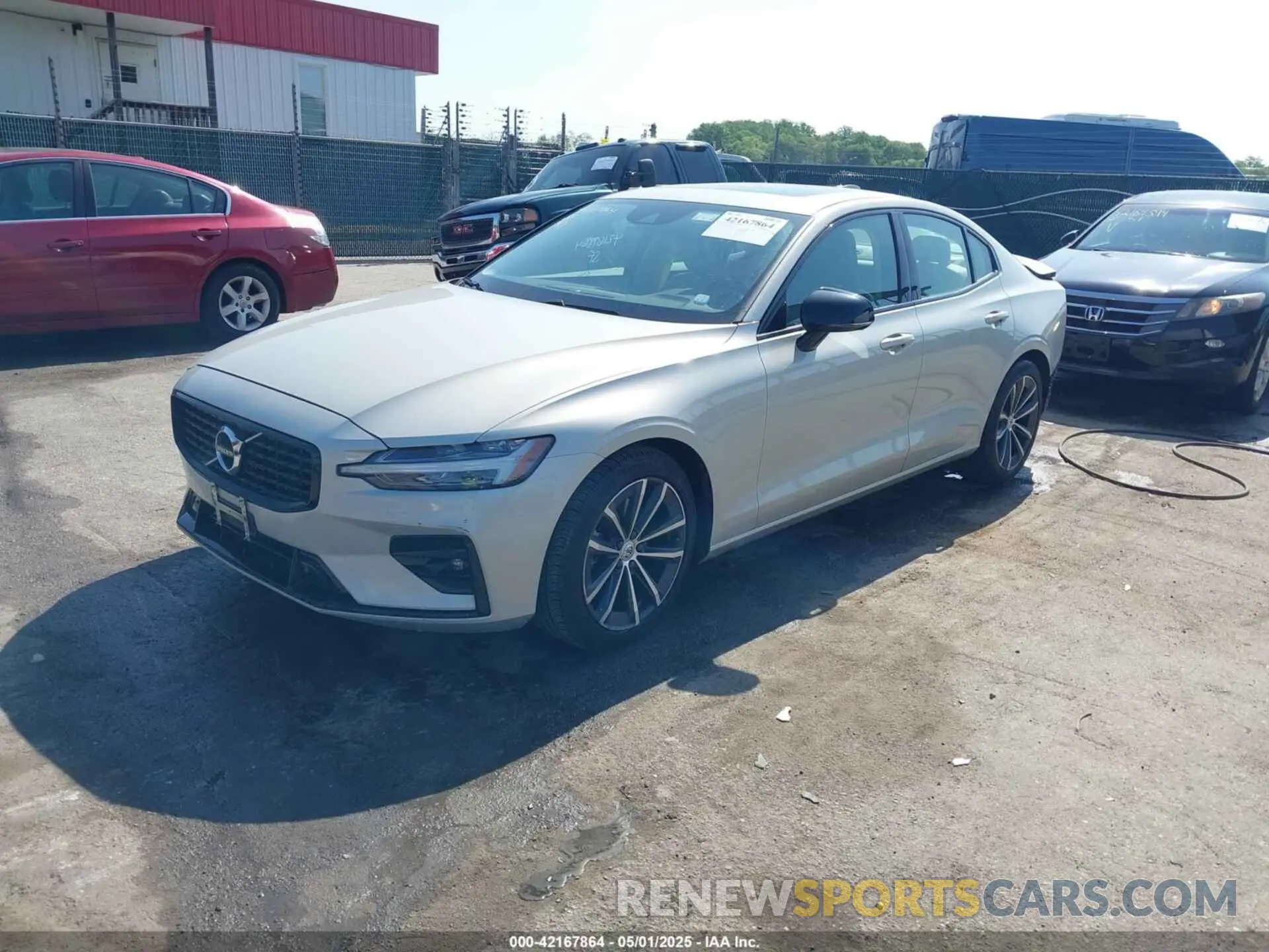 2 Photograph of a damaged car 7JR102TZ9MG109307 VOLVO S60 2021