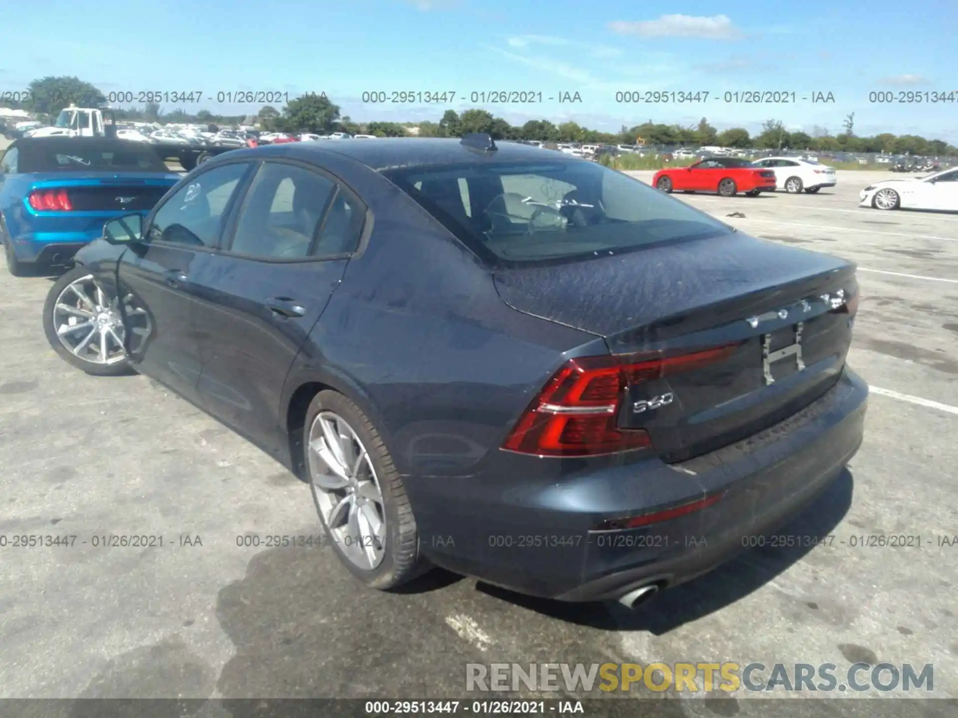 3 Photograph of a damaged car 7JRA22TK3MG080514 VOLVO S60 2021