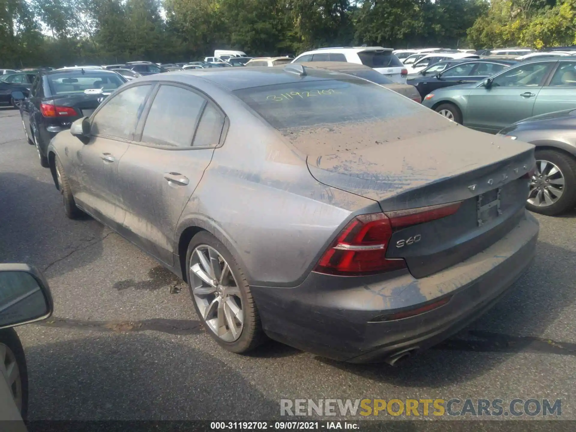 3 Photograph of a damaged car 7JRA22TK8MG092982 VOLVO S60 2021