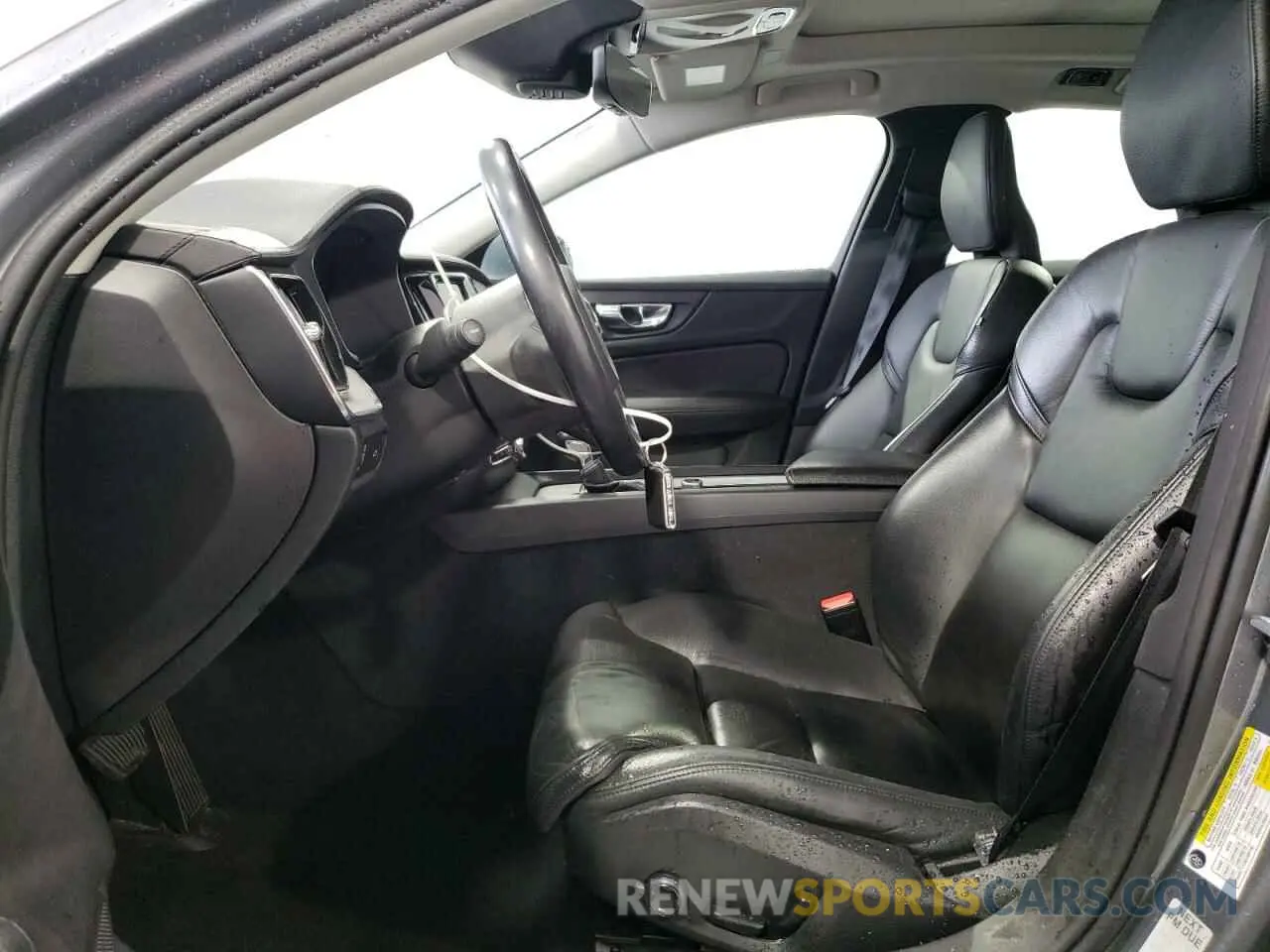 7 Photograph of a damaged car 7JRA22TL8MG081960 VOLVO S60 2021