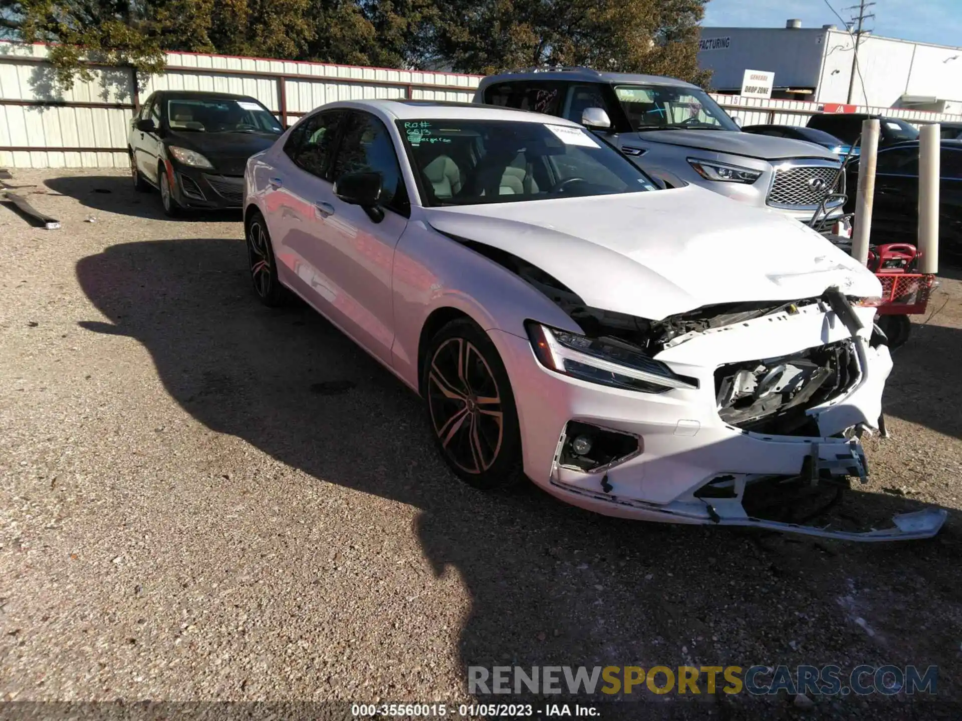 1 Photograph of a damaged car 7JRA22TM0MG080312 VOLVO S60 2021