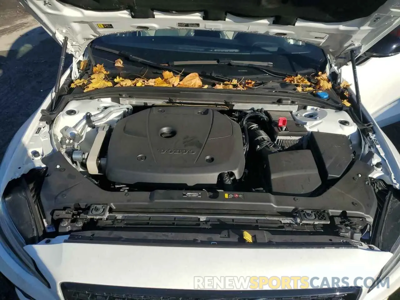 11 Photograph of a damaged car 7JRA22TM1MG080500 VOLVO S60 2021