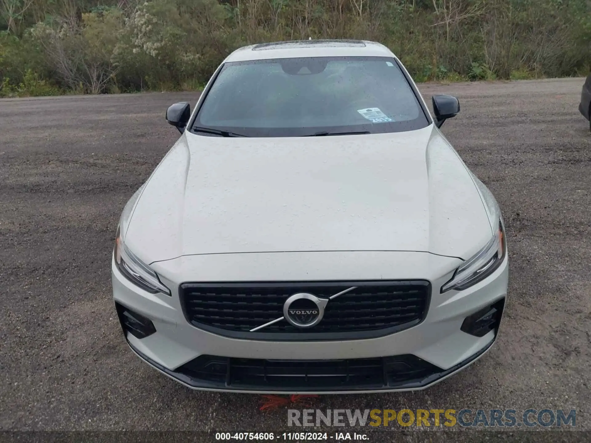 11 Photograph of a damaged car 7JRA22TMXMG093536 VOLVO S60 2021