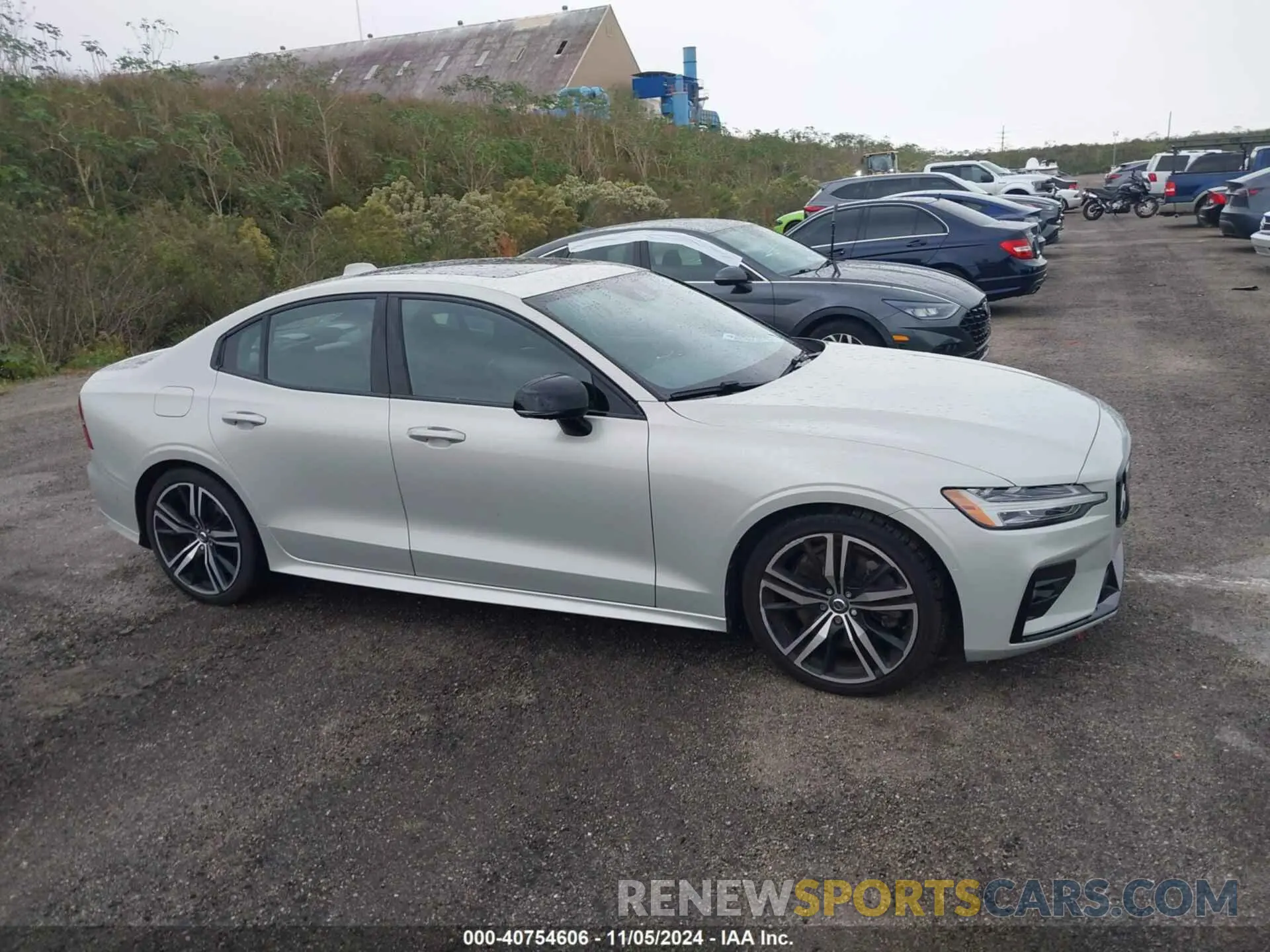 12 Photograph of a damaged car 7JRA22TMXMG093536 VOLVO S60 2021